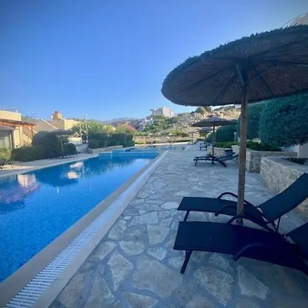 Luxury House Makry Gialos 300m To The 7 Pers